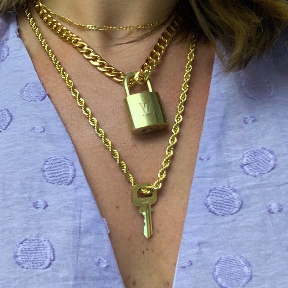 SOLD 🌟 Louis Vuitton Padlock Necklace - Picture 4 of 5